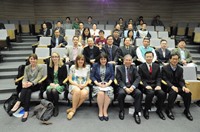 Prof. CHAN Wai-yee (front row, 3rd  right) and Prof. Anthony Chan (front row, 2nd right) with participants at the workshop.